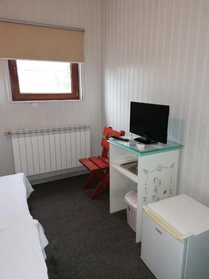 Hotel Casa Romaneasca Otopeni Dış mekan fotoğraf